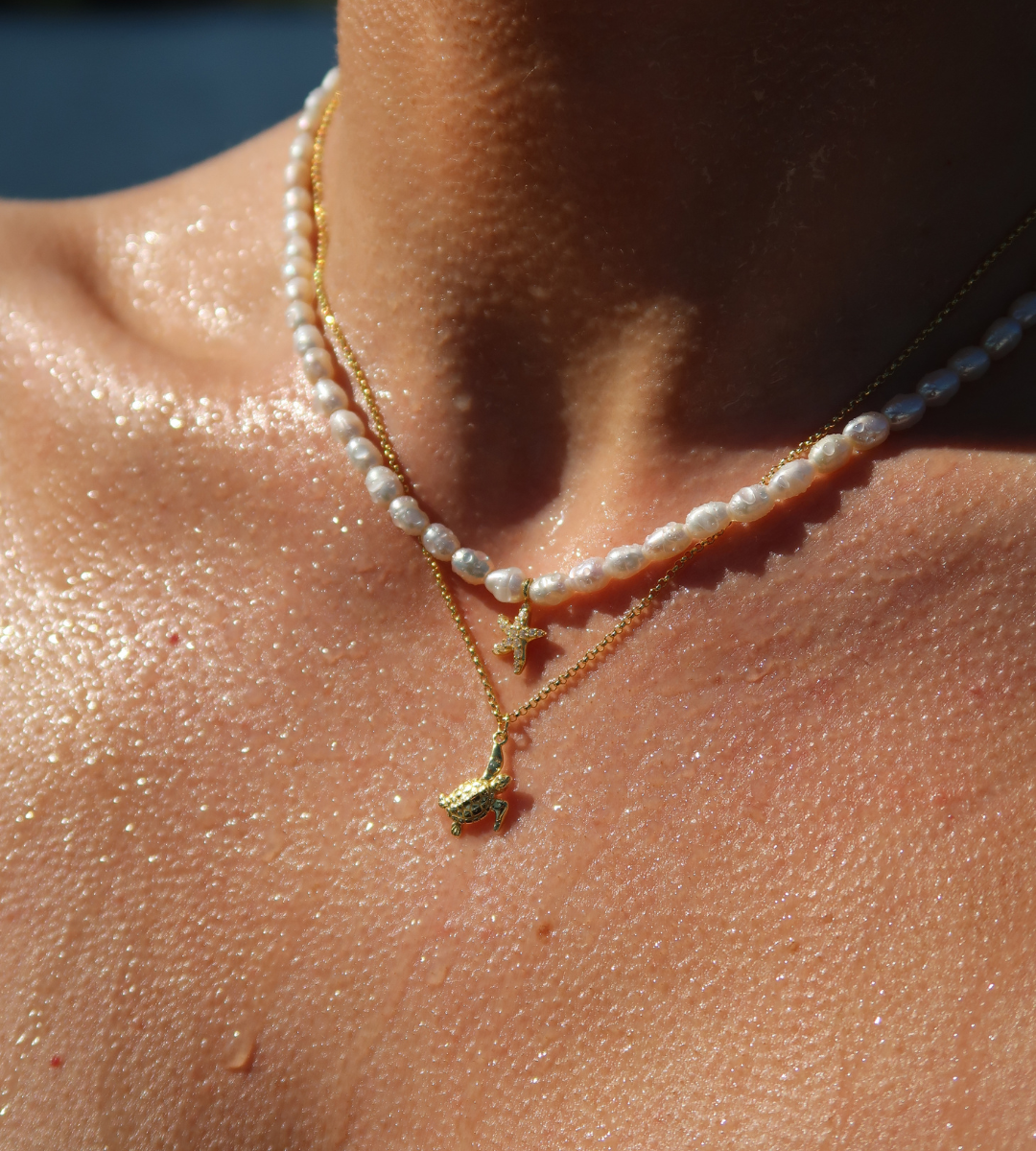 Turtle Necklace / Gold Plated