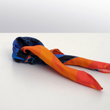 Orange mini-scarf med blå fågel fenix knuten